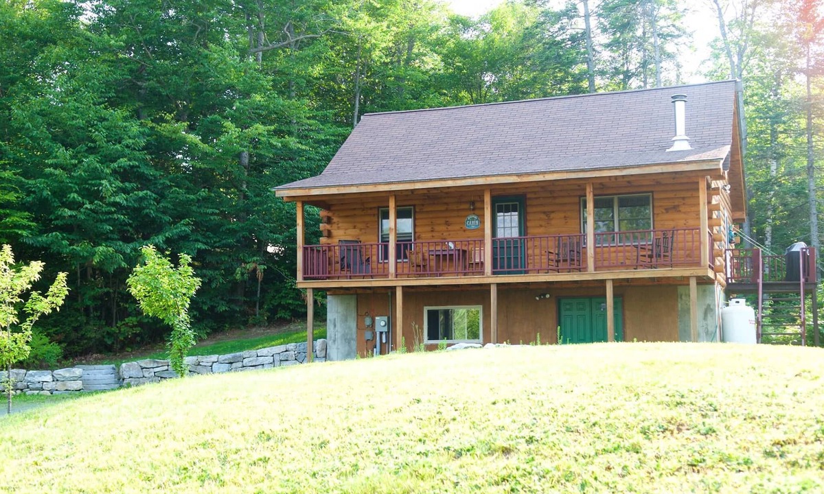 Gorham Cabin | Log Cabin in the White Mountains