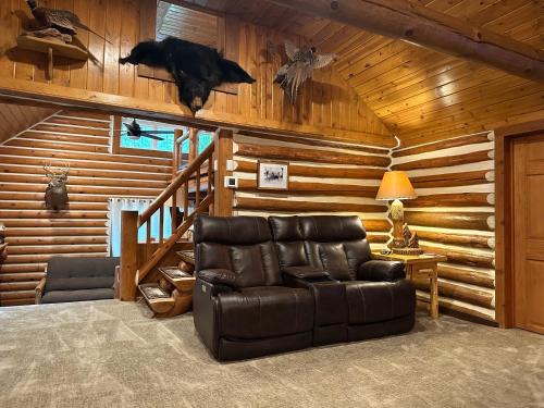 Wetmore House | Log Cabin in the Woods