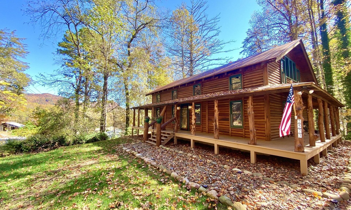 Tiger Cabin | Log Cabin in Tiger, GA