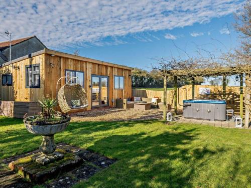 Upton Cheyney House | Log Cabin near Bath