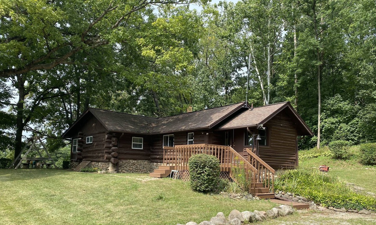 Syracuse Cottage | Log Cabin on Peaceful Lake
