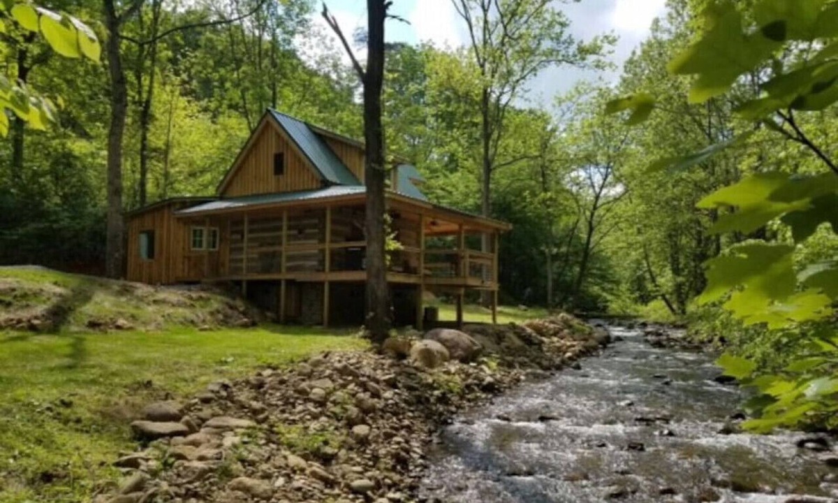Stanardsville Cabin | Log Cabin on the River