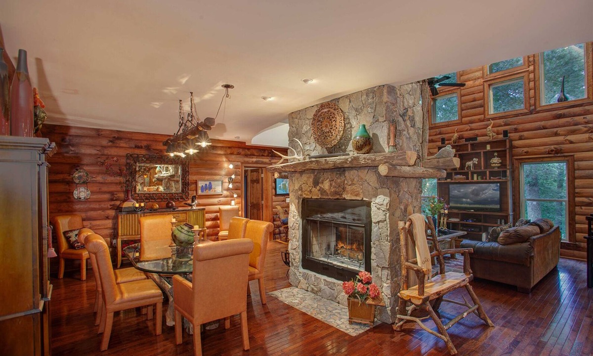Boone Cabin | Log Cabin on Watauga River
