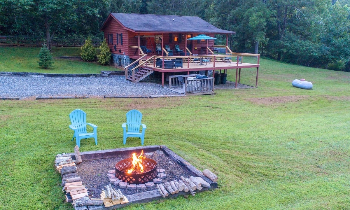 Bryson City Cabin | Log cabin with large open deck, fire pit, views of the creek & picnic gazebo