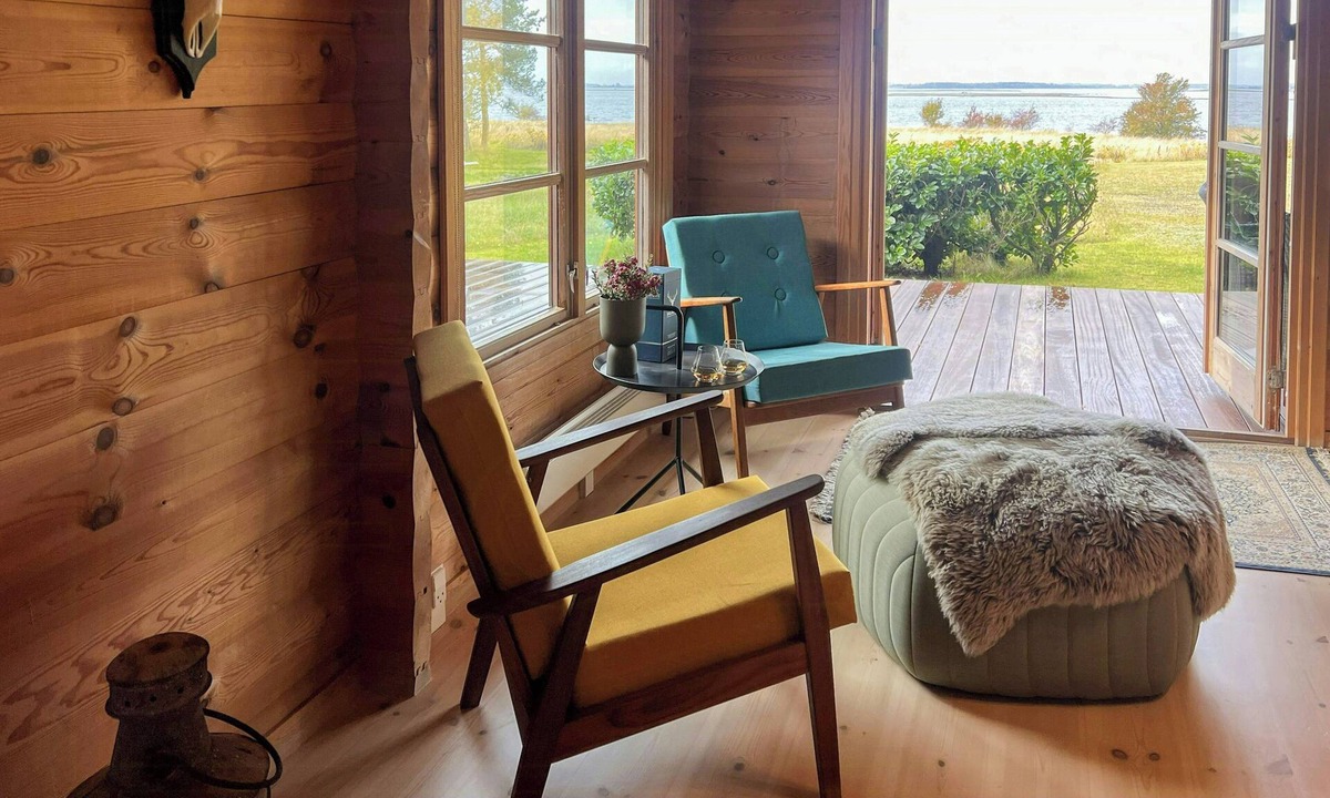 Skibby House | Log cabin with views of Isefjorden