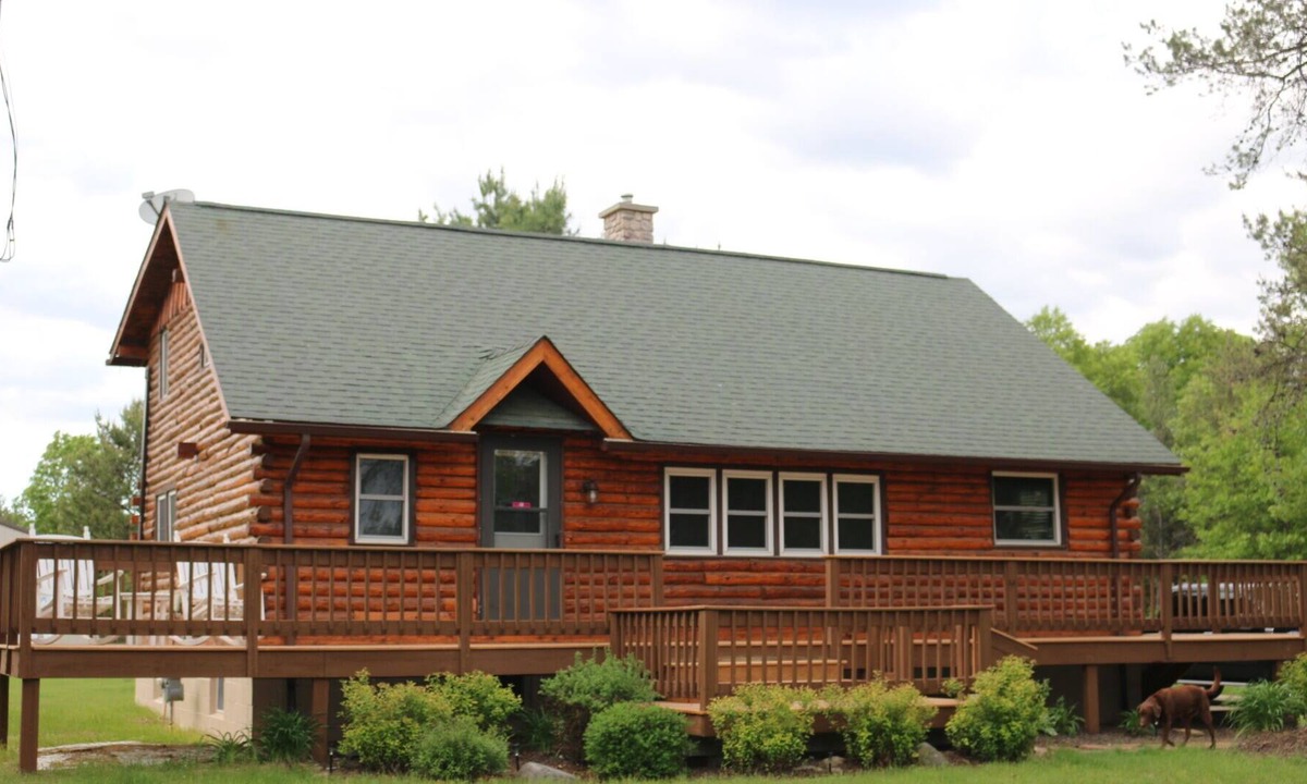 Necedah House | Log Home Retreat - Completely Remodeled