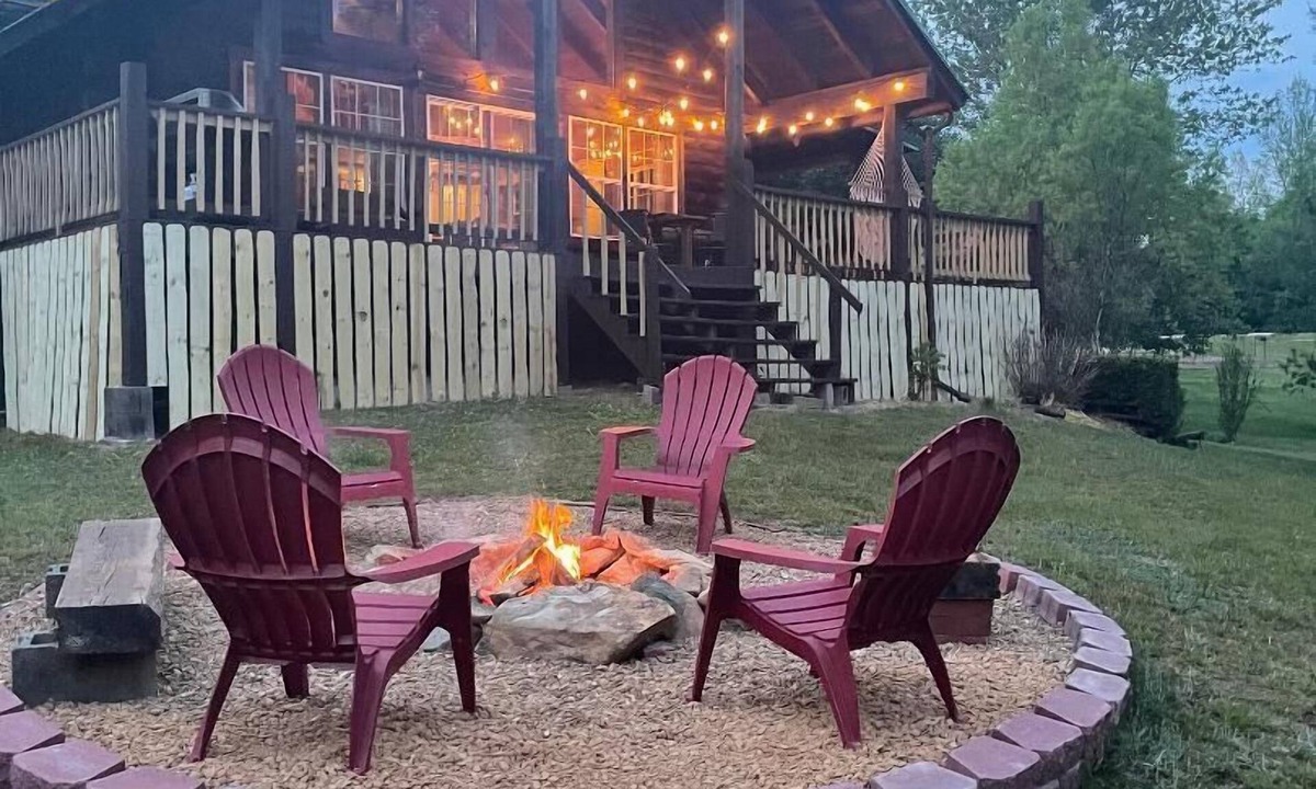 Tellico Plains House | Log Home Sanctuary