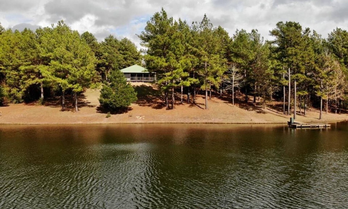 Grapeland House | Logan Springs Ranch - 142 Acres with Lake, Ponds and Trails