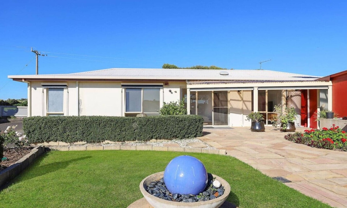 Warrnambool Apartment | Logans Beach Apartments - Elements