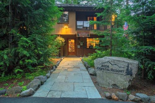 Enumclaw Hotel | LOGE Alta Crystal