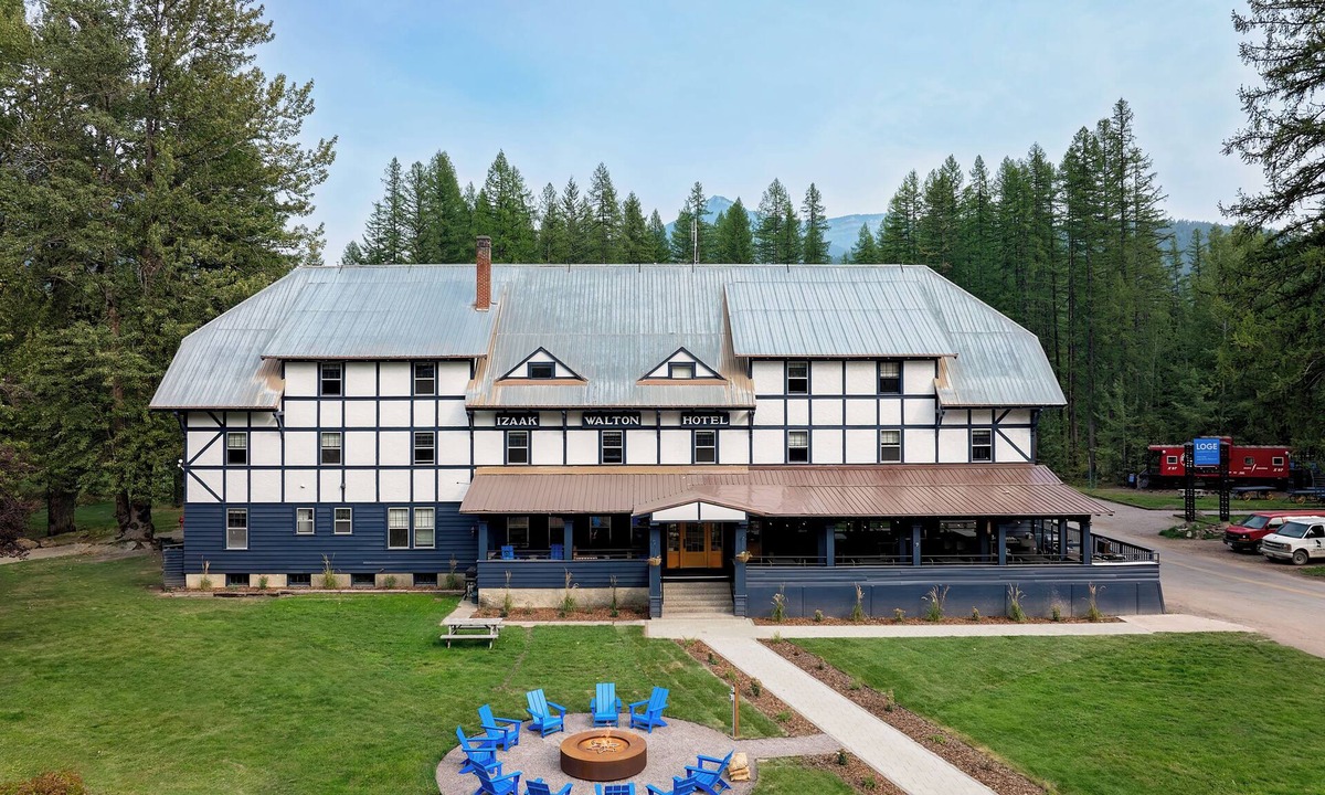 Essex Hotel | LOGE Glacier
