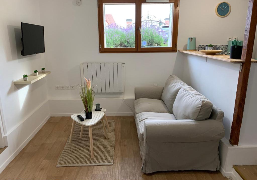 Eaubonne Apartment | Logement à 20 min de Paris avec parking gratuit
