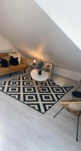 Saint-Marcel Apartment | Logement convivial, charmant et spacieux