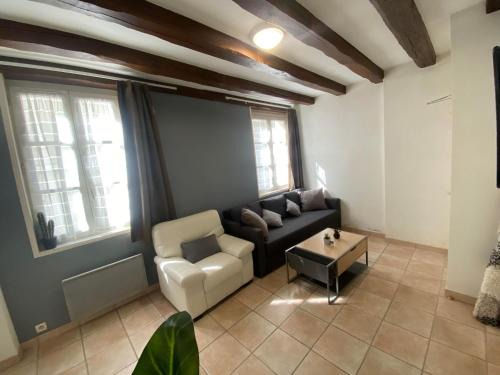 Azay-le-Rideau Apartment | Logement de groupe au centre d'Azay le Rideau
