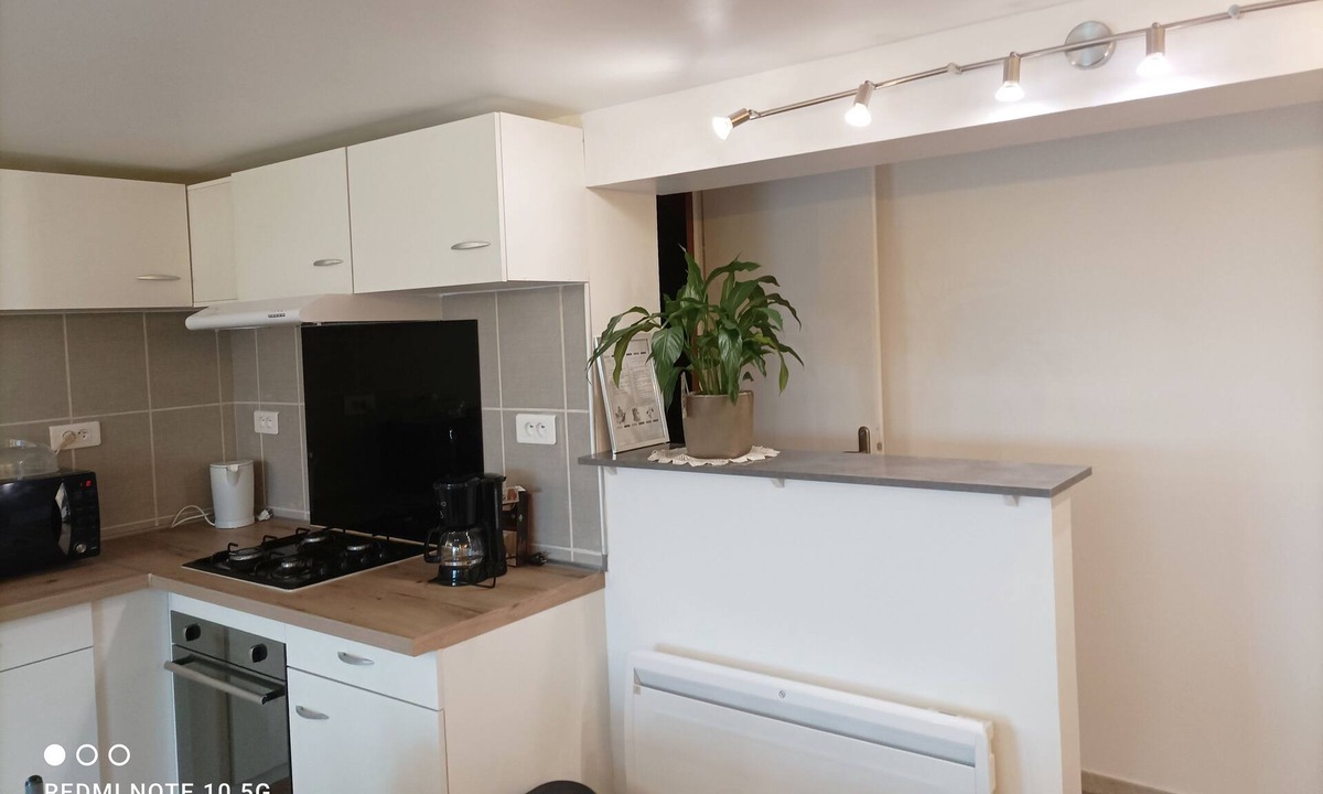 Saint-Beron Apartment | Logement de Type 3 Avec Terrasse Privative, A 10 Minutes du lac D'aiguebelette