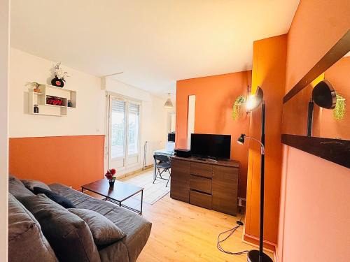 Melun Apartment | Logement Entier 2 Pièces Avec Grande Terasse Proche Gare