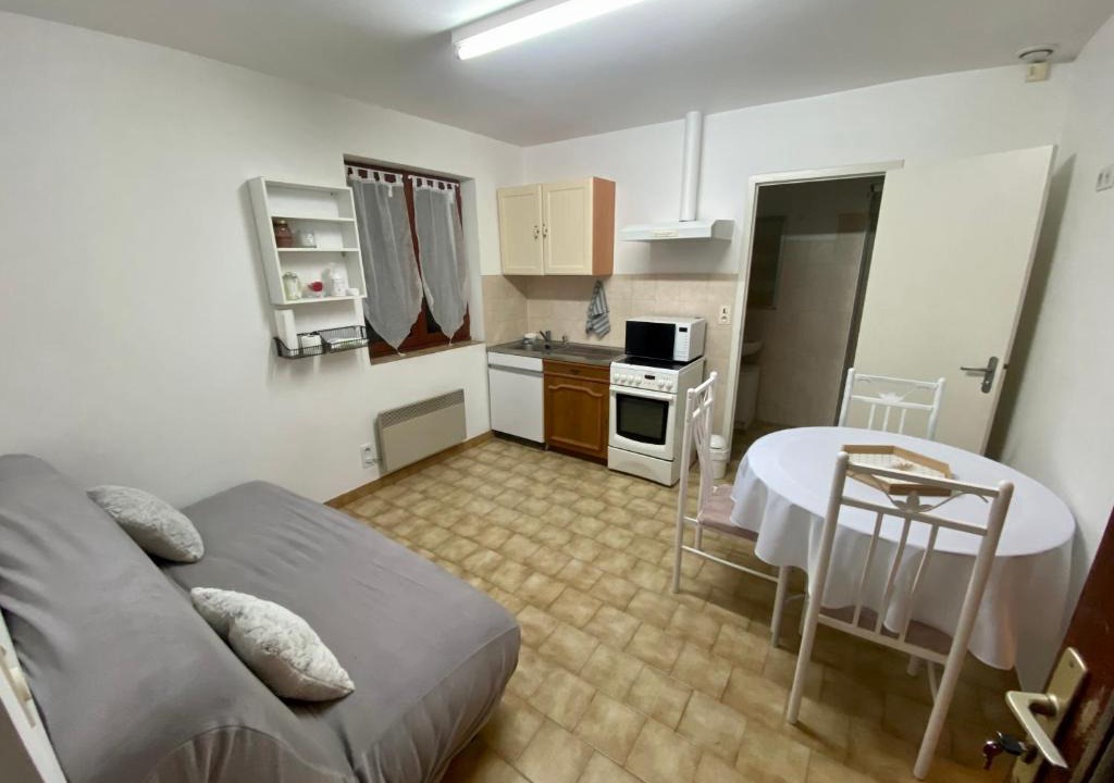 Parigne-le-Polin House | Logement individuel circuit 24h du Mans ou autre