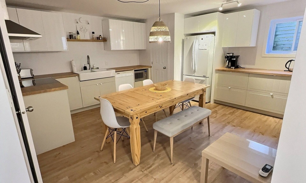 Sainte-Foy-Sillery-Cap-Rouge Apartment | Logement la voûte de la gare- free parking