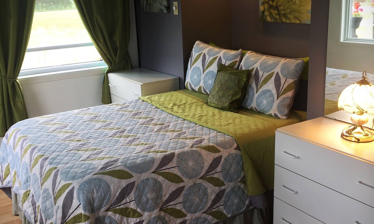 Isle aux Coudres Apartment | Logement tout équipé sur une île de paix , vous vous sentirez comme à la maison