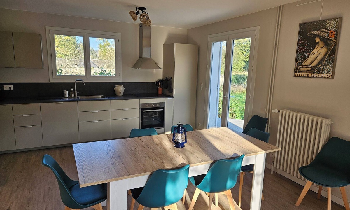Pont-Saint-Pierre House | Logempré janitor's lodge & padel court