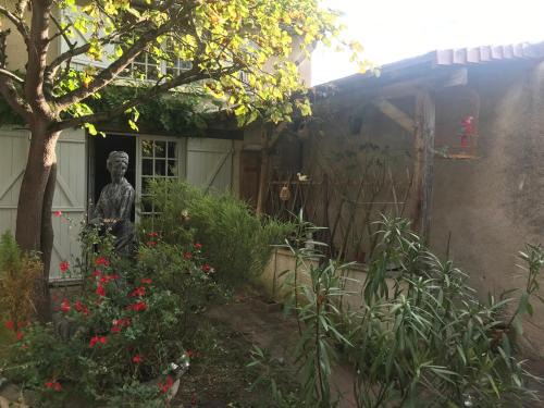 Descartes Apartment | Loggia de la Closerie