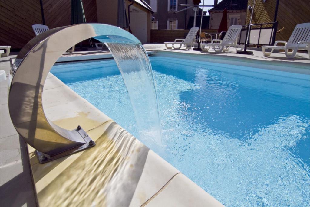Saint-Privat Hotel | Logis Auberge de la Xaintrie