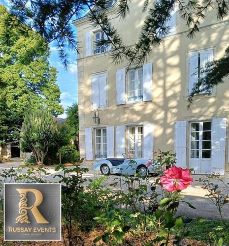 Saivres Villa | Logis de Russay