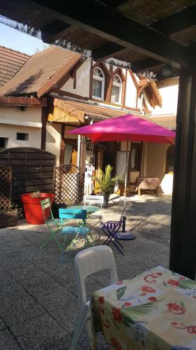 Charette Hotel | Logis Doubs Rivage