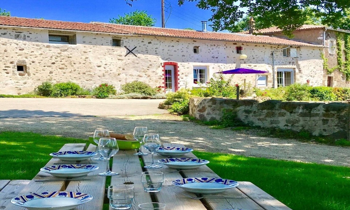 La Flocelliere House | Logis du château de la Flocelliere NEAR PUY DU FOU