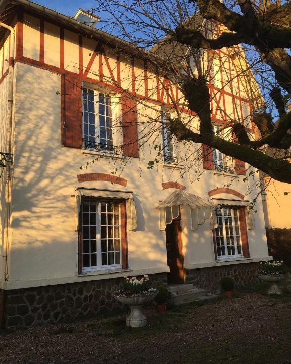 Sainte-Jamme-sur-Sarthe Bed & Breakfast | Logis du Petit Dodo