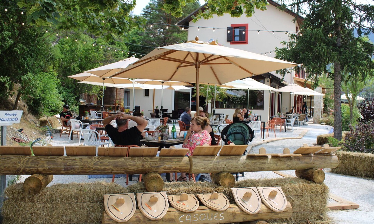 Seranon Hotel | Logis Hôtel de l'Artuby