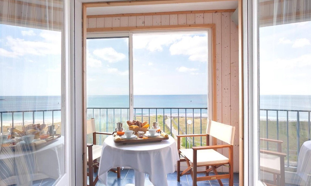 Audierne Hotel | Logis Hôtel de la Plage