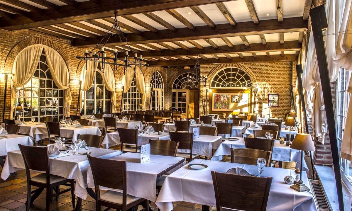 Liessies Hotel | Logis hôtel du château de la motte