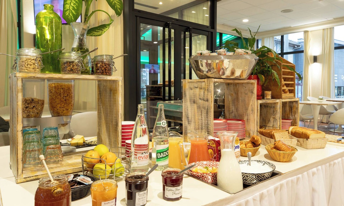 Oyonnax Hotel | Logis Hôtel du Haut-Bugey