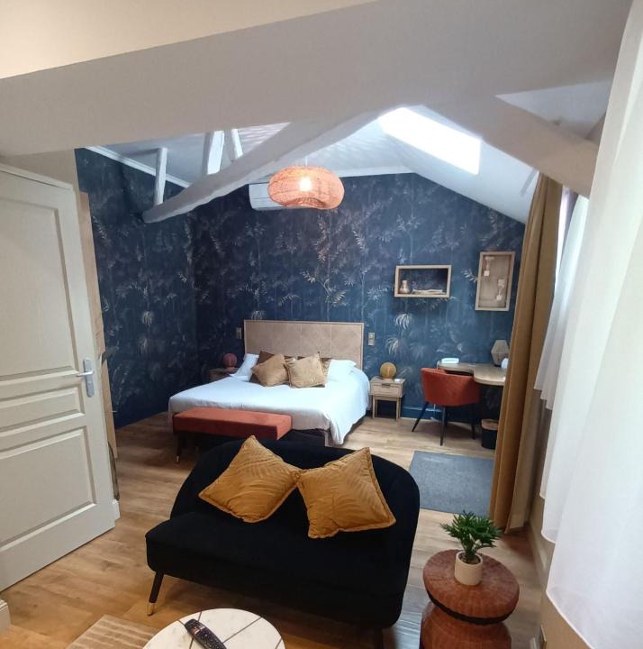 Amboise Hotel | Logis Hôtel La Brèche - Restaurant Berthelot