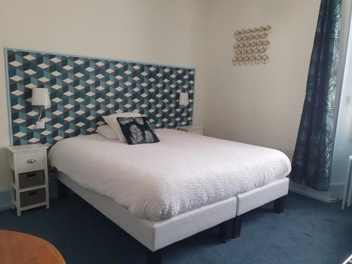 Argent-sur-Sauldre Hotel | Logis hôtel LE COR D'ARGENT