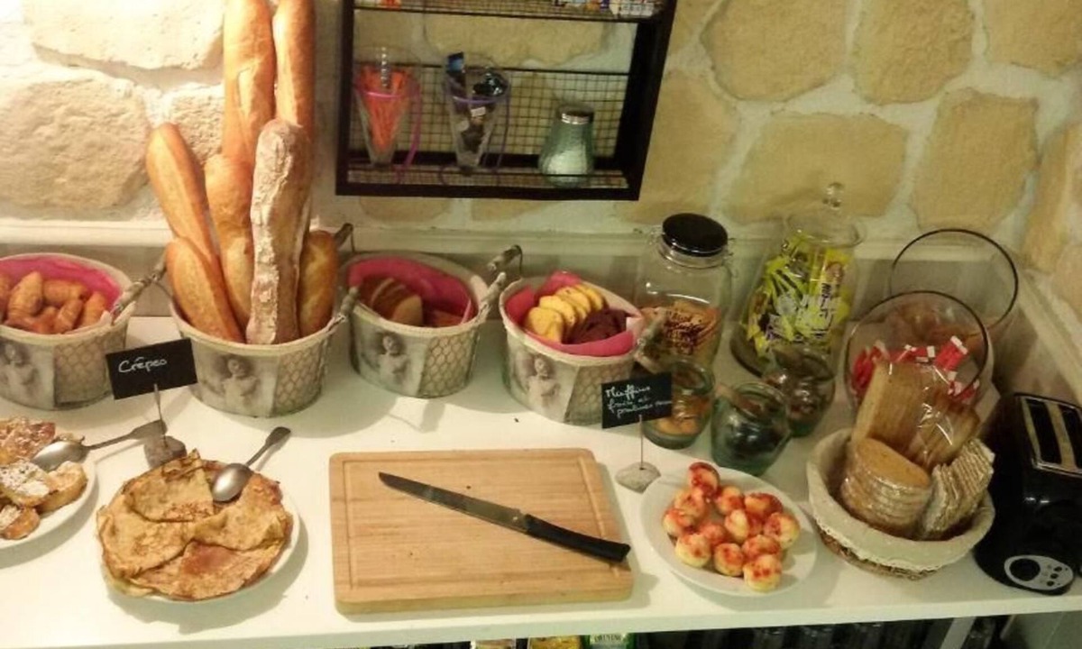 Digoin Hotel | LOGIS Hôtel Le Merle Blanc