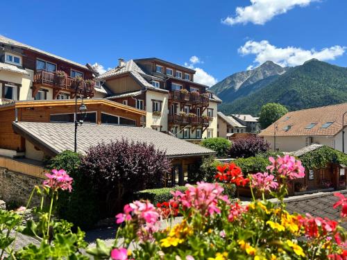 Ancelle Hotel | Logis Hôtel Les Autanes & Spa