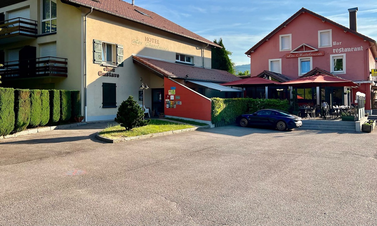 Travexin Hotel | Logis Hôtel Les Chatelminés