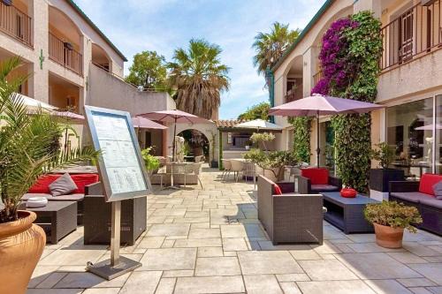 Cabestany Hotel | Logis Hôtel Les II Mas - Perpignan Sud