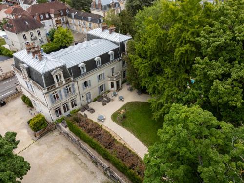 Auxerre Hotel | Logis Hôtel Les Maréchaux