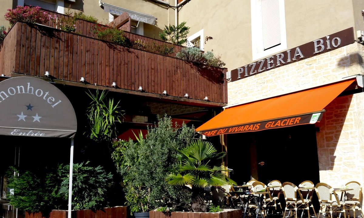 Serrieres Hotel | Logis Hôtel Monhotel