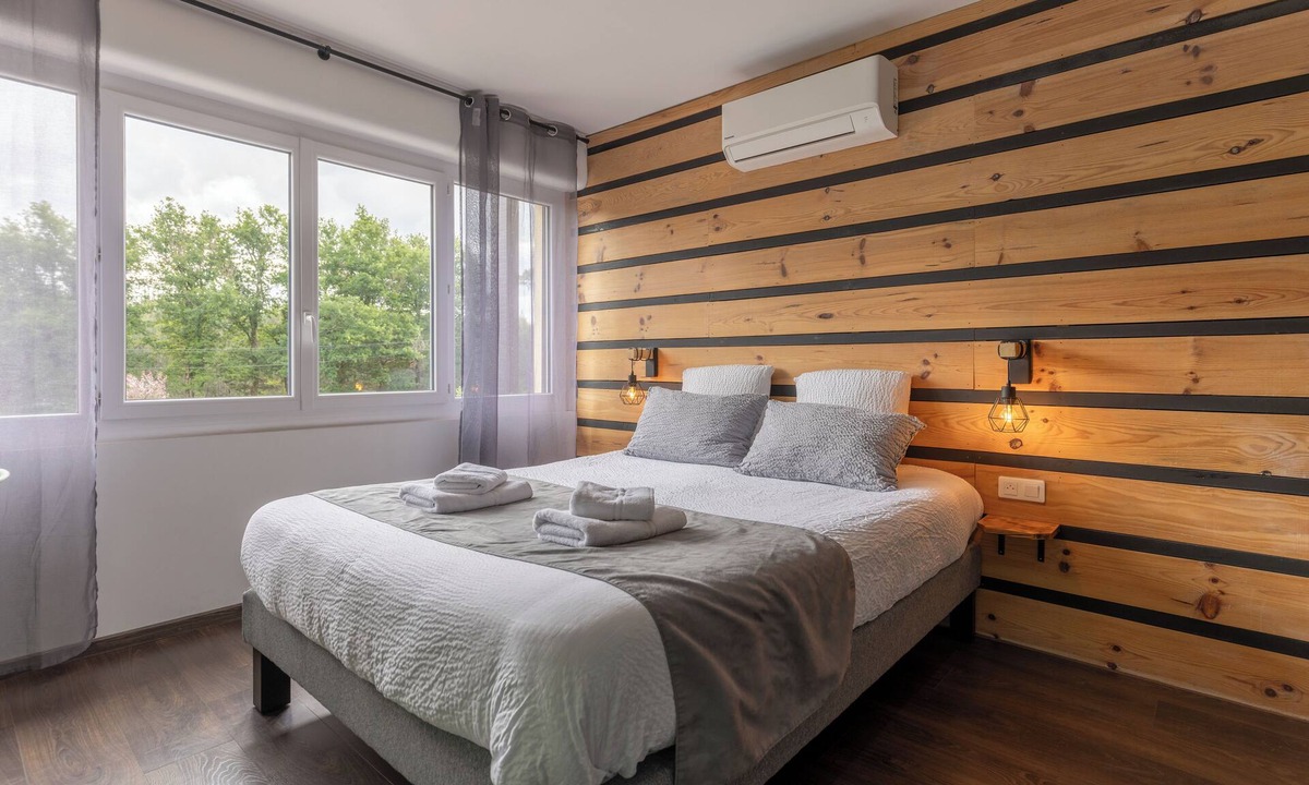 Lesperon Hotel | Logis Hôtel Paris-Madrid