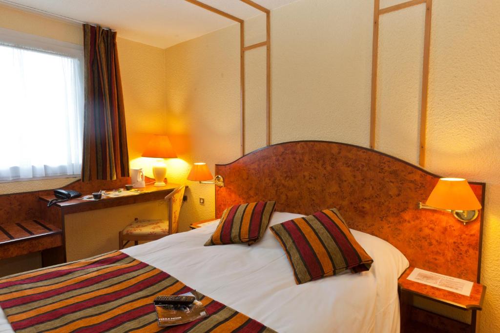 Calais Frethun Hotel | Logis Hôtel & Restaurant & Bar LE COTTAGE