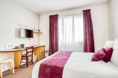 Lisieux Hotel | Logis Hôtel-Restaurant La Coupe d'Or