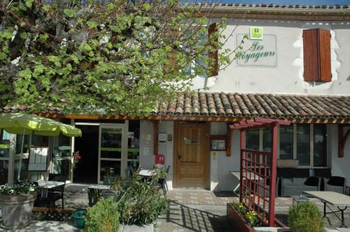 Tournon-d'Agenais Hotel | Logis Hôtels - Hôtel et Restaurant Les Voyageurs