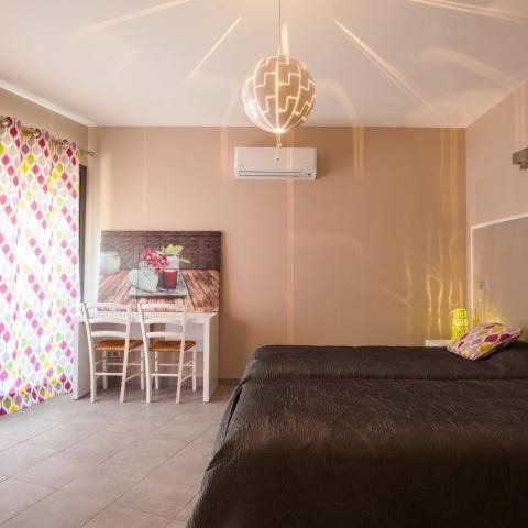Saint-Hippolyte-du-Fort Hotel | Logis Hotel Restaurant L' Auberge Cigaloise