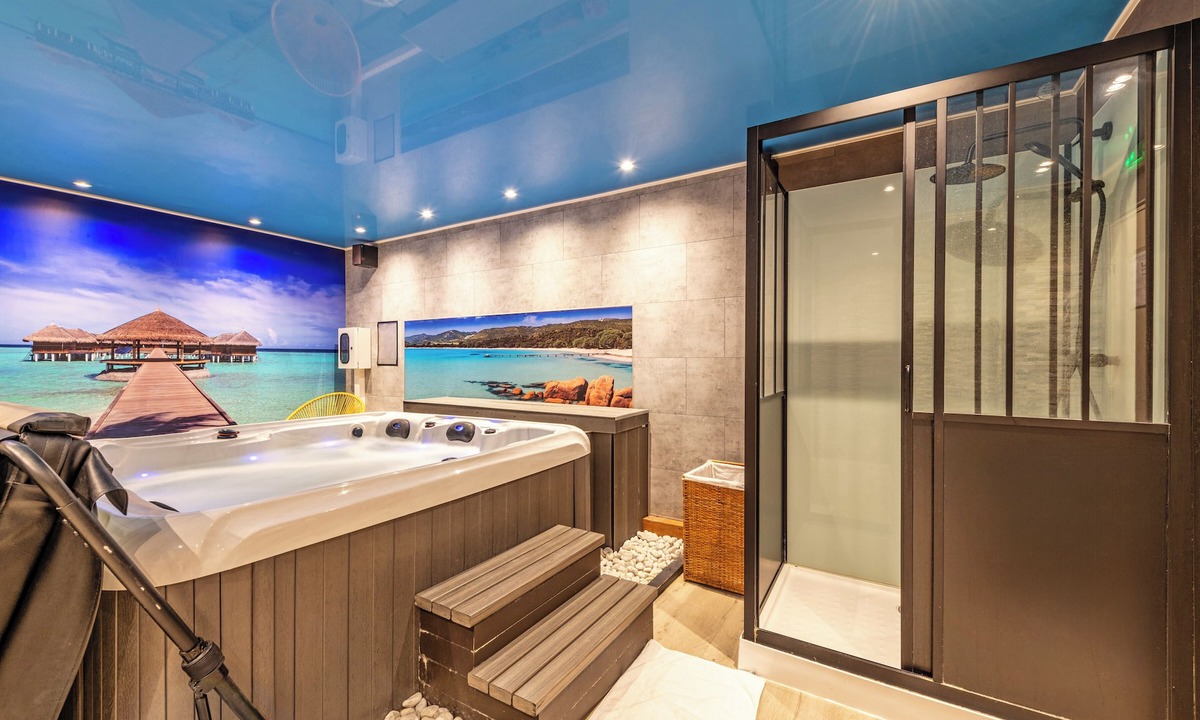 Downtown Hotel | Logis Hotel Center