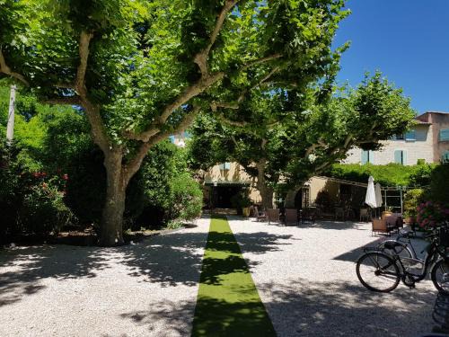 Avignon Hotel | Logis Hotel la Ferme