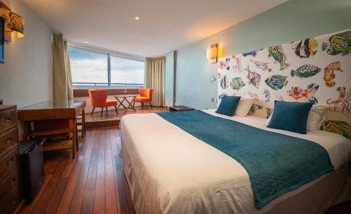 Saint-Martin-du-Littoral Hotel | LOGIS HOTEL - La Petite Rade